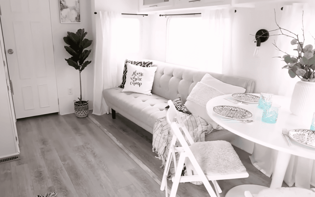 Easy DIY Wall Art and Removable Decor